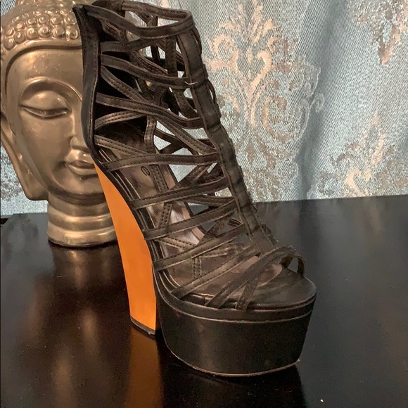 Bebe Black Wedge Heels - Picture 3 of 6